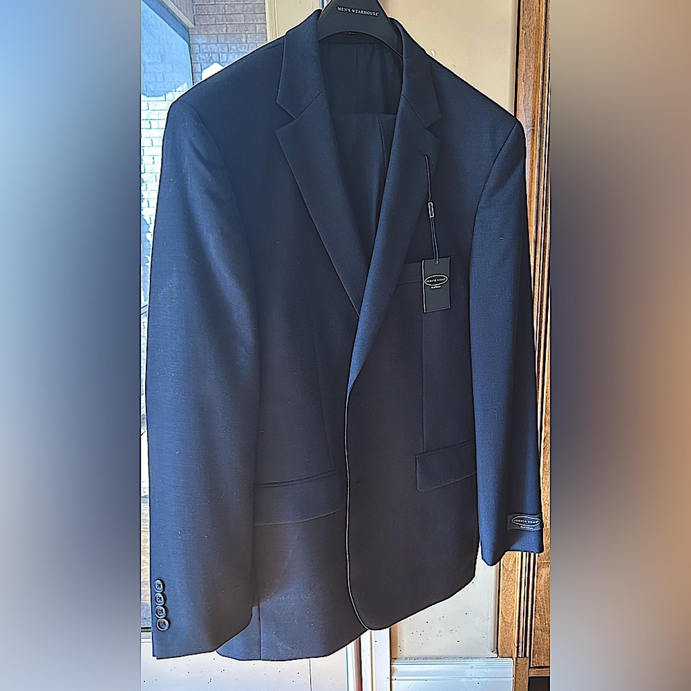 Men’s Suit Pronto Uomo Jacket size 42R pants size 36